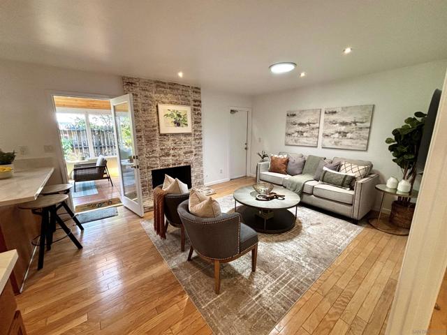 359 W Glenwood Ave, Fullerton CA: https://media.crmls.org/mediaz/db3ea2d1-4c51-479e-aa80-72c6faa98e8c.jpg
