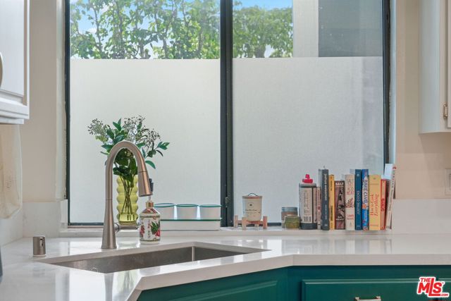 10336 Almayo Avenue, Los Angeles CA: https://media.crmls.org/mediaz/db3eab66-7bd1-475a-afd9-8531be9a29f9.jpg