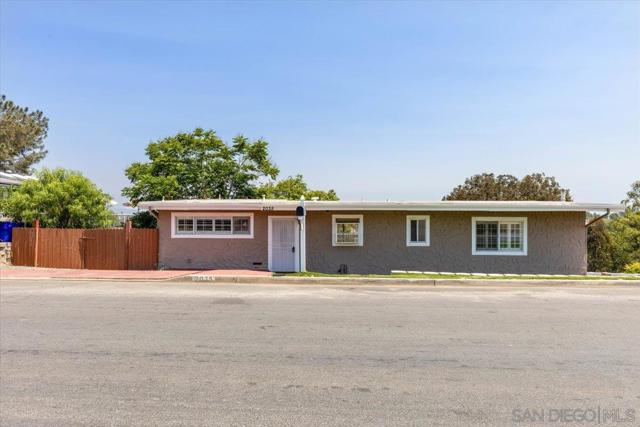 2035 Paradise St, San Diego CA: https://media.crmls.org/mediaz/db407d35-f59f-4f04-8a27-c51e9cb1da25.jpg