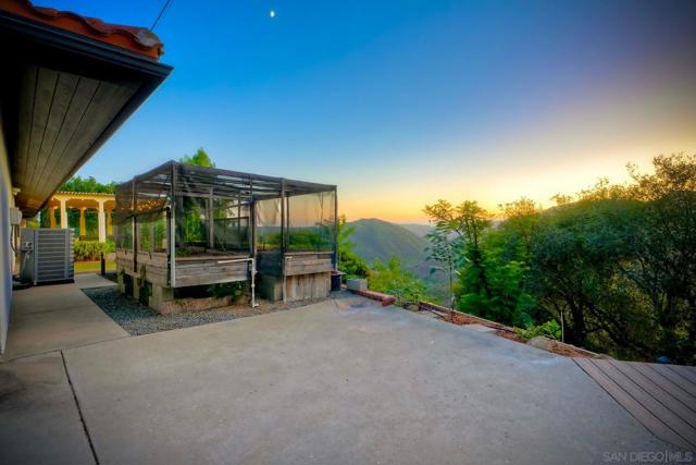 2064 Santa Margarita Dr., Fallbrook CA: https://media.crmls.org/mediaz/db416bf0-48c2-4bc0-b817-d028314d39fe.jpg