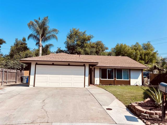 Detail Gallery Image 1 of 1 For 2322 Mark Pl, Escondido,  CA 92027 - 3 Beds | 2 Baths