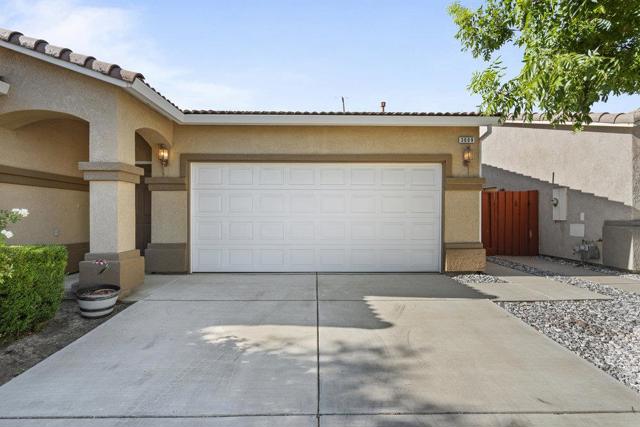 3009 La Vina Circle, Los Banos CA: https://media.crmls.org/mediaz/db427e60-cf2d-4ac8-8d90-4c280b319193.jpg