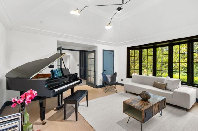 13321 La Paloma Road, Los Altos Hills CA: https://media.crmls.org/mediaz/db44c682-5af0-4659-8522-6edd51aab858.jpg