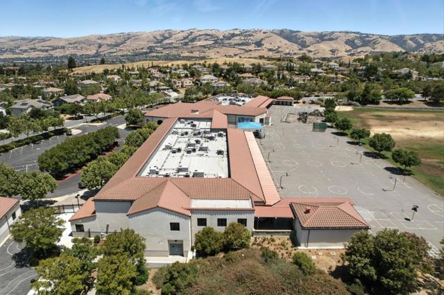 3665 Ivy Canyon Court, San Jose CA: https://media.crmls.org/mediaz/db45cc9b-536e-4aba-b4bc-c185b1ca01c0.jpg