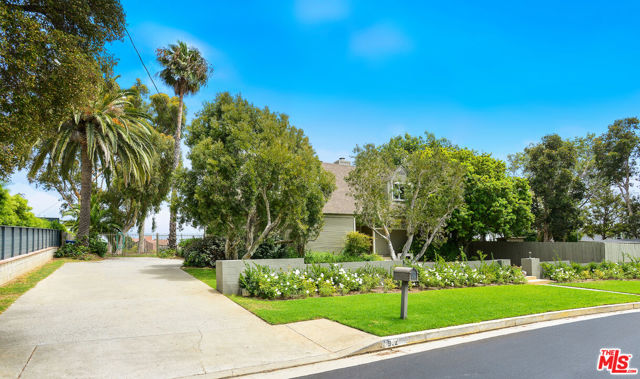 Drew Fenton | 902 EL MEDIO Avenue Pacific Palisades CA | MLS: 7315125