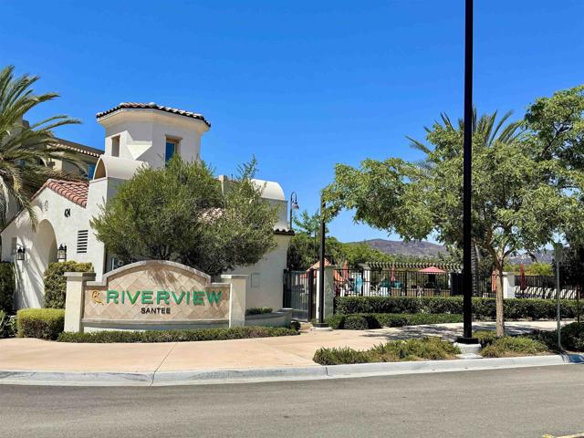 317 Brookside Way, Santee CA: https://media.crmls.org/mediaz/db466c92-a665-4808-ba1e-bae9345a3641.jpg