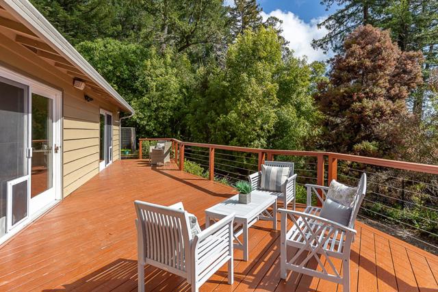 13250 Skyline Boulevard, Woodside CA: https://media.crmls.org/mediaz/db467106-c086-4496-963b-0dee69099182.jpg