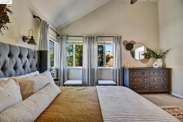 2944 Von Doolen Court, Pinole CA: https://media.crmls.org/mediaz/db46d68a-f2f2-46b8-8c3e-f448a328c983.jpg