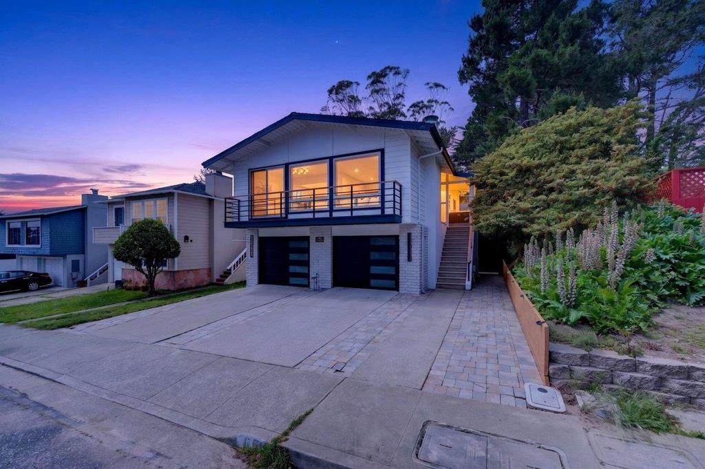 659 Parkview Circle