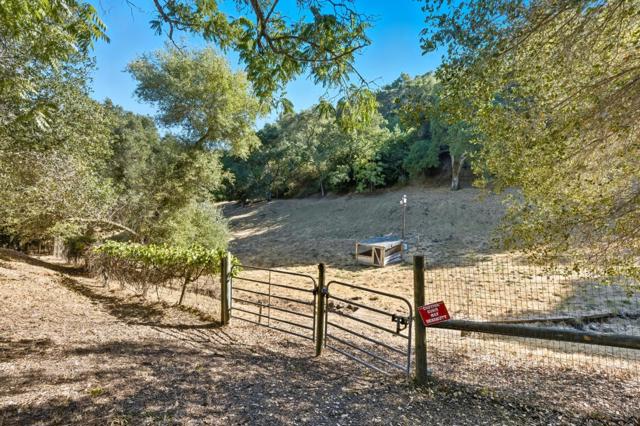 27464 Altamont Road, Los Altos Hills CA: https://media.crmls.org/mediaz/db482724-abc5-4aad-9ba7-da5f7f9b707f.jpg