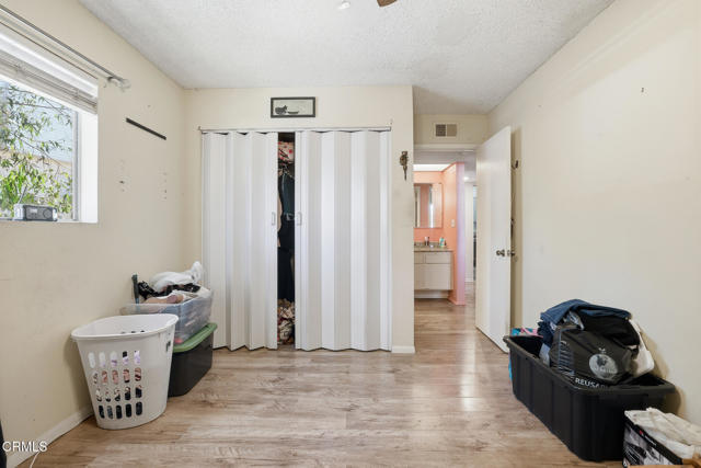 Detail Gallery Image 9 of 25 For 574 Ebbtide Cir, Port Hueneme,  CA 93041 - 3 Beds | 2 Baths