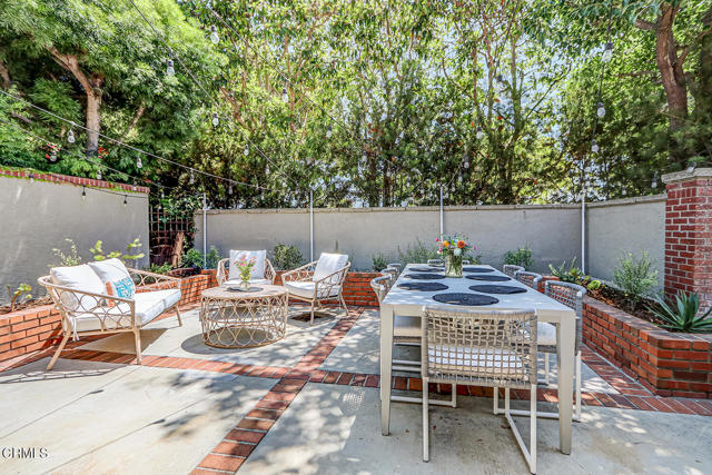 Detail Gallery Image 21 of 28 For 14 Bermuda Ct, Manhattan Beach,  CA 90266 - 2 Beds | 2/1 Baths