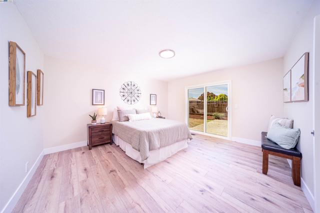 35459 Galen Pl, Fremont CA: https://media.crmls.org/mediaz/db4a46ca-a0ee-46c6-ac52-9e764e4d1c0e.jpg