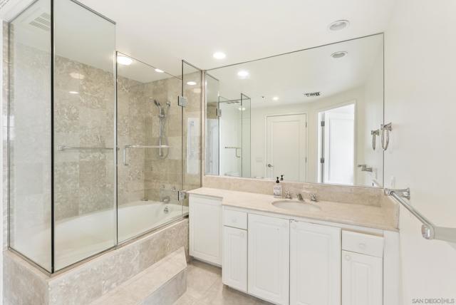 1101 1st Street, Coronado CA: https://media.crmls.org/mediaz/db4b72f4-75da-4541-902d-4643b99631d9.jpg