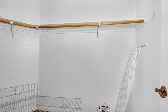 2231 Racquet Club Drive, Los Banos CA: https://media.crmls.org/mediaz/db4ba96d-6e45-49ca-ac5c-12110c61099f.jpg