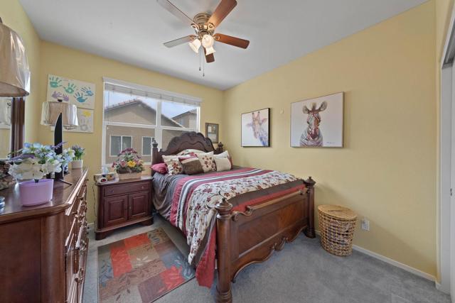 1367 Santa Diana Rd, Chula Vista CA: https://media.crmls.org/mediaz/db4c536e-27ca-497a-893d-127cab873131.jpg