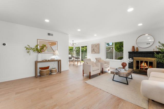 631 Spar Drive, Redwood City CA: https://media.crmls.org/mediaz/db4d3d37-2a44-46a8-ba30-309ddc1fe92e.jpg