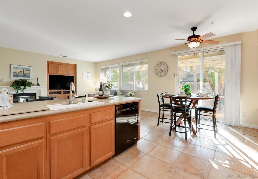 MLS #250039541SD image #11