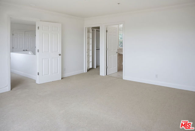 8485 Val Verde Drive photo 22