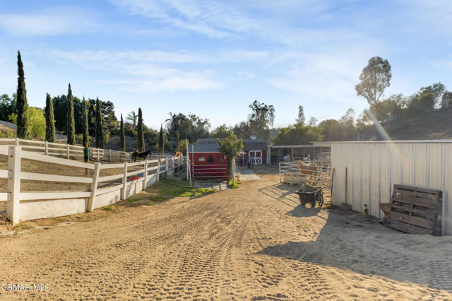 6417 Turfway Road, Moorpark CA: https://media.crmls.org/mediaz/db4f66d4-672f-44e0-8be2-5d1a42539aca.jpg