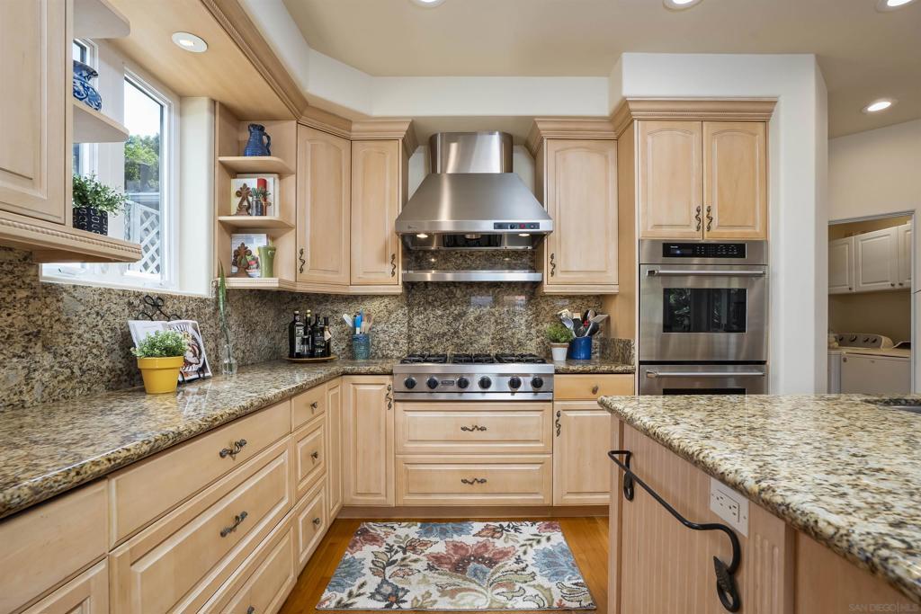 4330 Niagara Avenue - photo 17