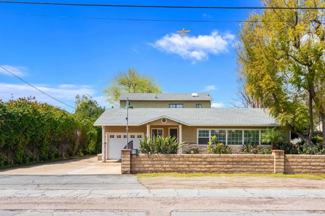 Detail Gallery Image 4 of 70 For 1756 N 1st St, El Cajon,  CA 92021 - 3 Beds | 2/1 Baths