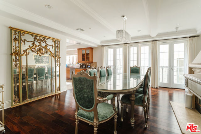 1835 Pandora Avenue, Los Angeles CA: https://media.crmls.org/mediaz/db5086d0-0b7a-4a7c-8f30-ffc991bbfc30.jpg