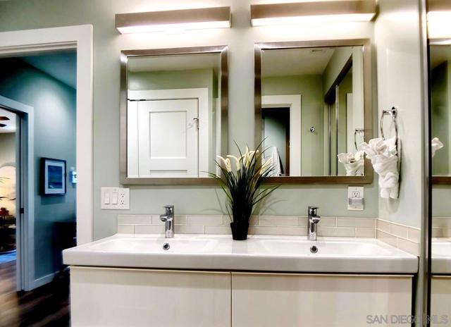 2005 Costa Del Mar Rd, Carlsbad CA: https://media.crmls.org/mediaz/db5093ed-4dc2-479f-938e-d131a7f2be4f.jpg