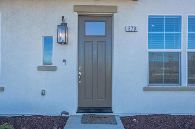 670 Bikle Drive, King City CA: https://media.crmls.org/mediaz/db50ba2a-92da-46c2-ba0c-91114232d1e9.jpg