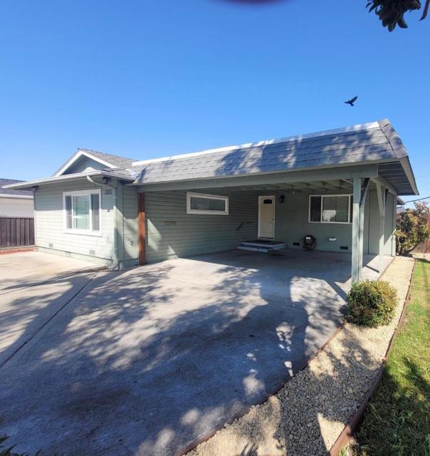 3015 Machado Avenue, Santa Clara CA: https://media.crmls.org/mediaz/db513ea9-c5ec-49c9-a67b-f73f0a946532.jpg