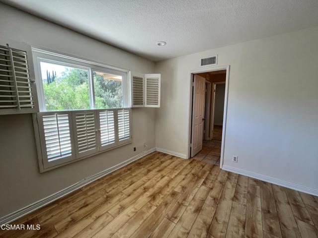 29160 Oakpath Drive, Agoura Hills CA: https://media.crmls.org/mediaz/db515735-7704-4679-9c56-809502bb20c1.jpg