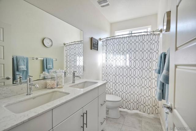 2056 Callisto Terrace, Chula Vista CA: https://media.crmls.org/mediaz/db51d1eb-5d6e-4f72-a64d-88ccbd109100.jpg