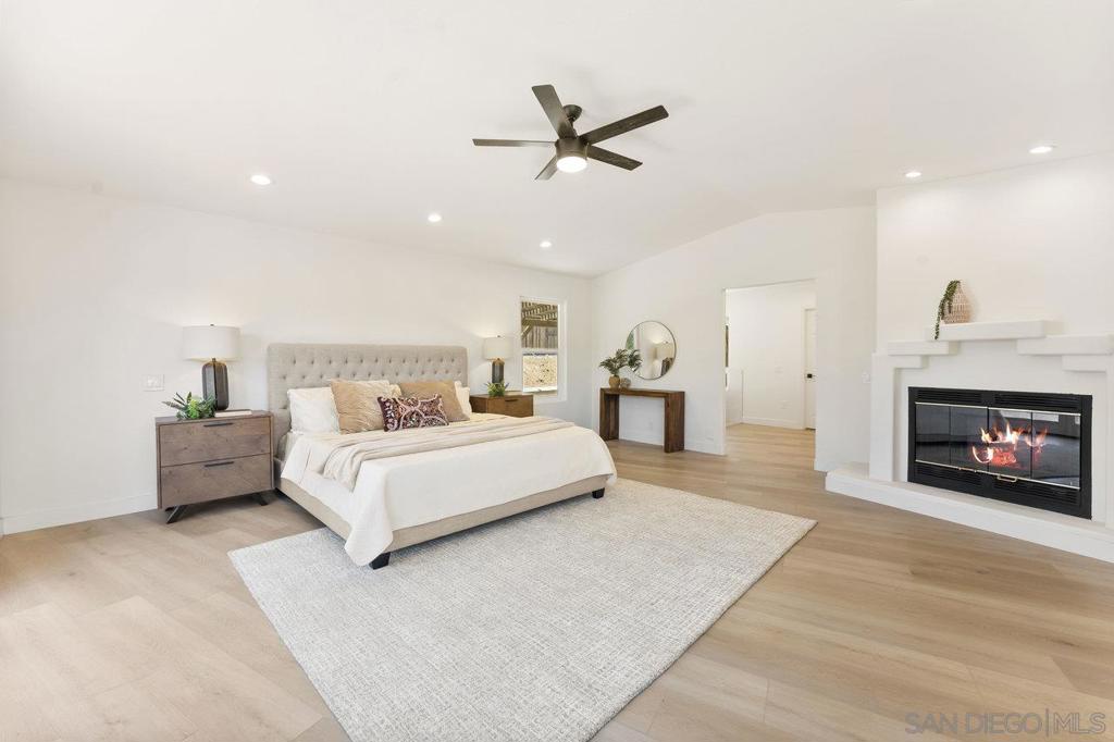 MLS #250031775SD img 28