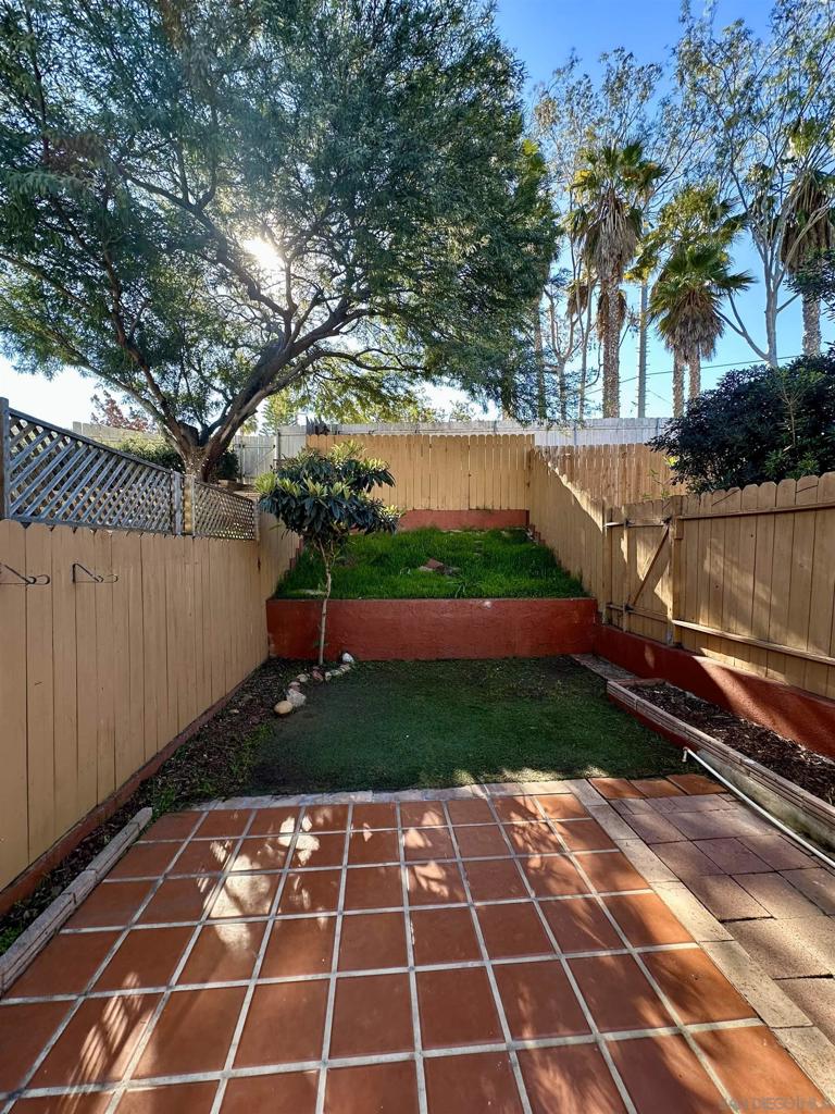1261 34th St - photo 17