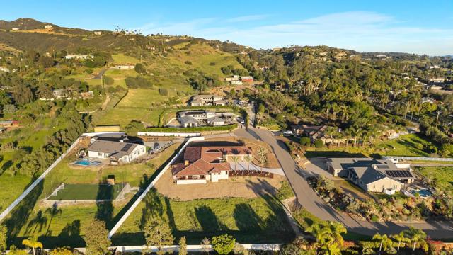 Detail Gallery Image 68 of 75 For 2525 Date Palm Ct, Vista,  CA 92084 - 3 Beds | 3/1 Baths