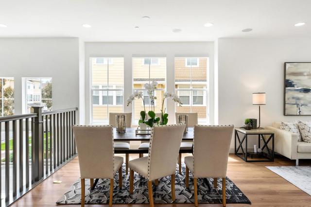 201 Keech Drive,  CA: https://media.crmls.org/mediaz/db56391a-c29b-43ea-b658-2e70505dd6e6.jpg