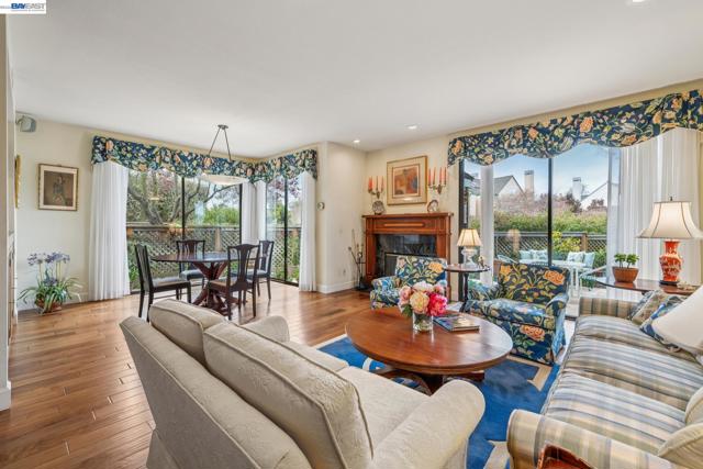 Image 10 of 44 For 9 Regulus Court