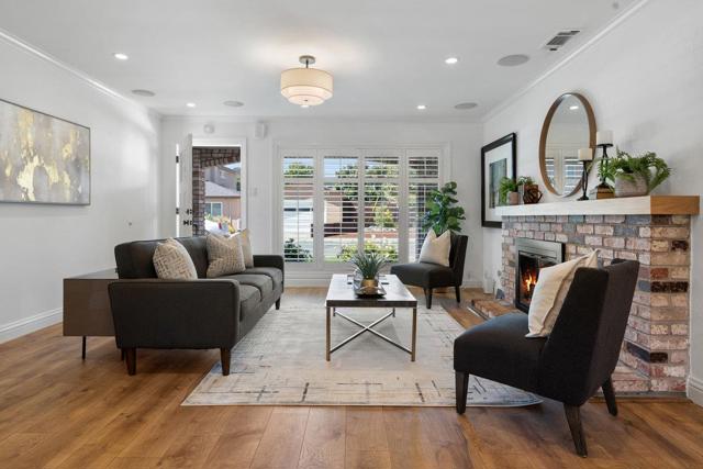 3937 Gillis Drive, San Mateo CA: https://media.crmls.org/mediaz/db57c1c4-229c-4e8d-9905-e609ecf3a208.jpg