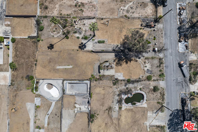 2738 Marengo Avenue, Altadena CA: https://media.crmls.org/mediaz/db57fb81-727f-4e0b-8f75-4304559d786f.jpg
