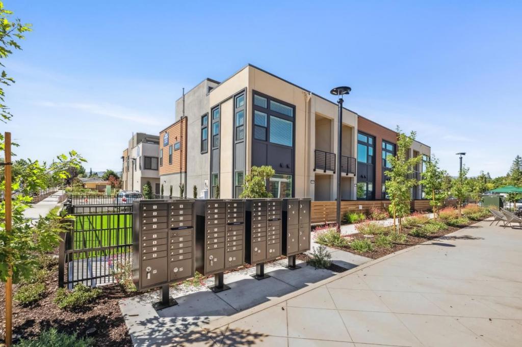 11220 Cottonwood Place #36-08 Plan 2
