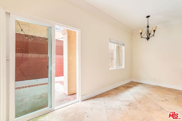 13743 Cordary Avenue, Hawthorne CA: https://media.crmls.org/mediaz/db5a7b63-82e1-436b-95fa-b5b00f7ad4e8.jpg