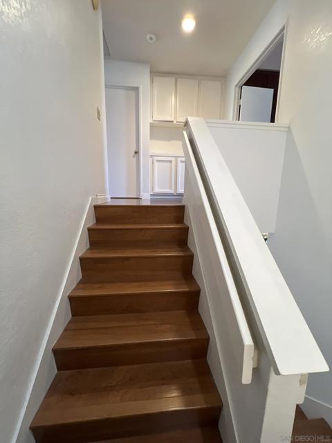 2377 Congressional Drive, El Cajon CA: https://media.crmls.org/mediaz/db5ab0cb-1642-4883-a868-d86478545513.jpg