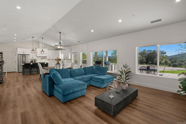 Detail Gallery Image 5 of 55 For 15663 Mathew Rd, Valley Center,  CA 92082 - 4 Beds | 3 Baths