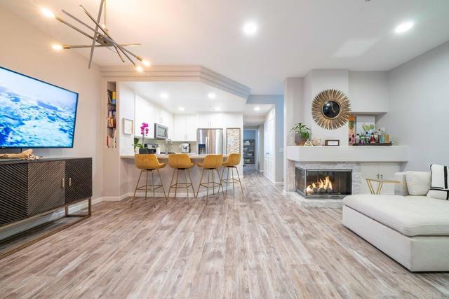 Detail Gallery Image 12 of 48 For 12604 Carmel Country Rd #17,  San Diego,  CA 92130 - 2 Beds | 2/1 Baths