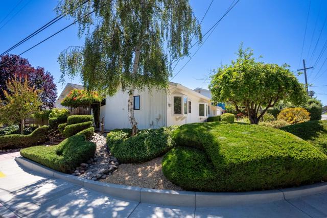 631 Park Way, Santa Cruz CA: https://media.crmls.org/mediaz/db5bfa1b-8a03-4f9a-8978-7390e9e40b8d.jpg