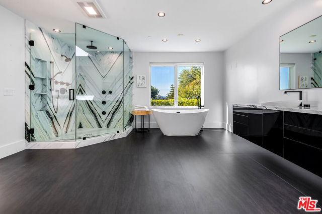 Image 38 of 52 For 580 Chalette Drive