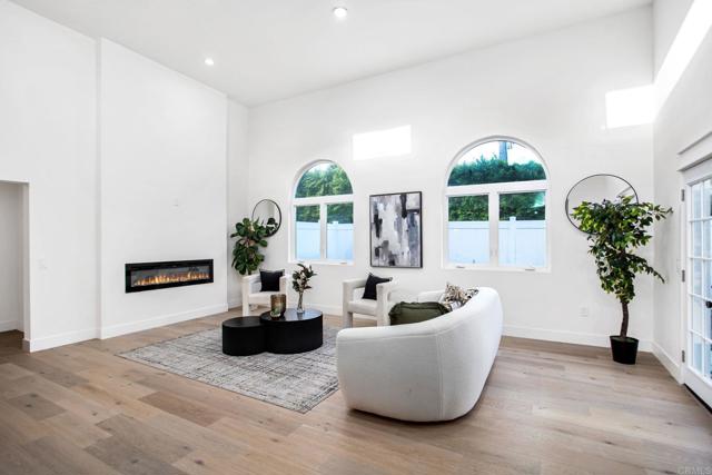 Detail Gallery Image 4 of 60 For 1513 California St, Oceanside,  CA 92054 - 5 Beds | 4 Baths