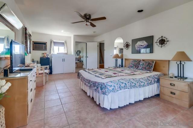 2044 Boulder Oaks Rd, Potrero CA: https://media.crmls.org/mediaz/db5f6b23-a6a4-4739-8e31-4e4180f711cd.jpg