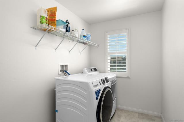 Image 33 of 50 For 10664 Cobble Court