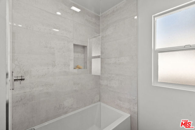 16820 Mccormick Street, Encino CA: https://media.crmls.org/mediaz/db622777-c477-492a-b29c-6b446392e7ad.jpg